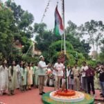 व्यवहार न्यायालय खगड़िया में शान से लहराया तिरंगा, देशभक्ति के रंग में रंगा स्वतंत्रता दिवस समारोह